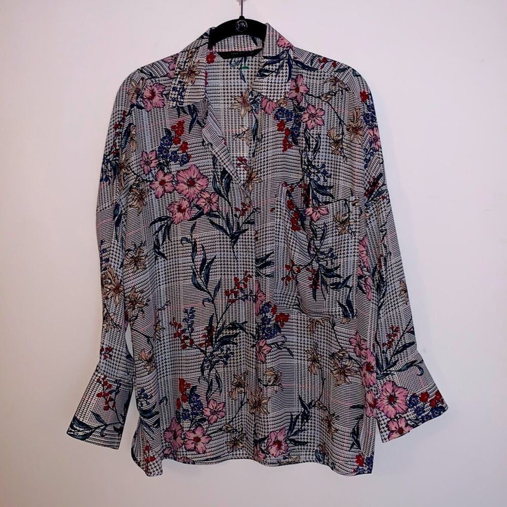 003 - Zara floral blouse, small